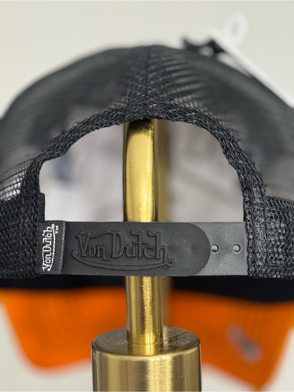 NWT Von Dutch Fast & Loud Flame Embroidered Trucker Hat- Black Orange - Limited - Picture 5 of 9